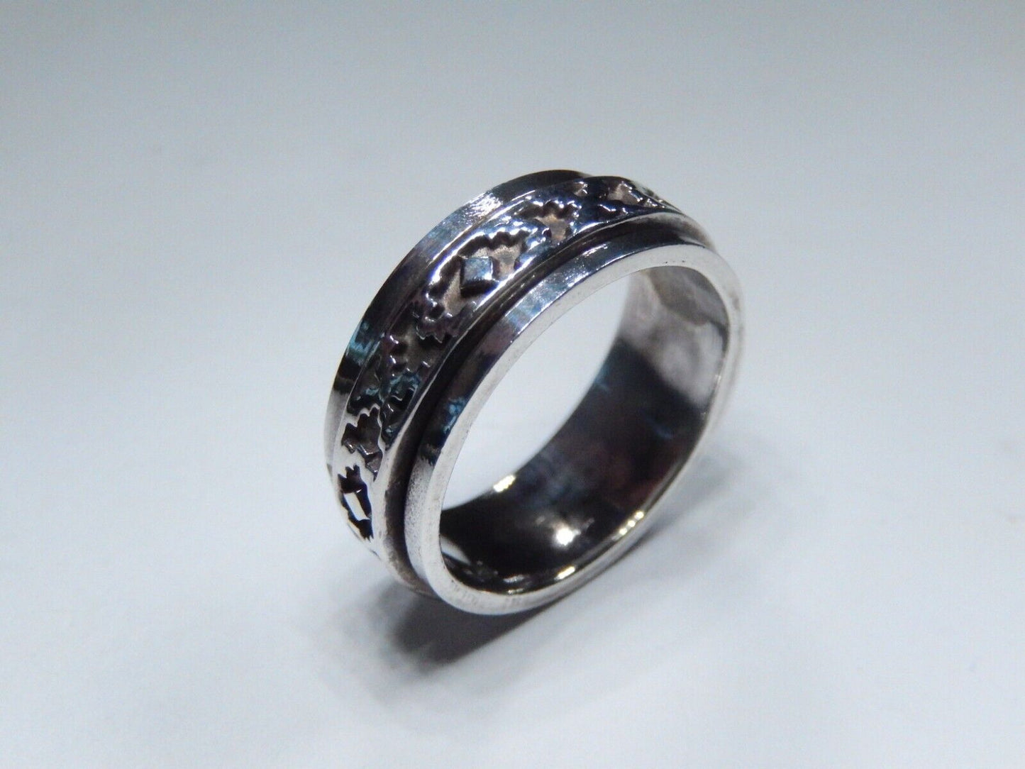 Spinner Ring Southwest Aztec 8 mm Wide Band Sterling Silver  Size 8