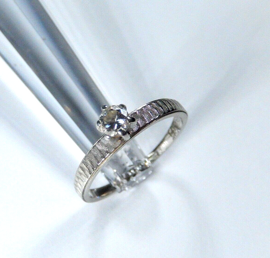 *VINTAGE*  14k White Gold 1/4CT VS Round Diamond 6 Prong Solitaire Ring Size 7