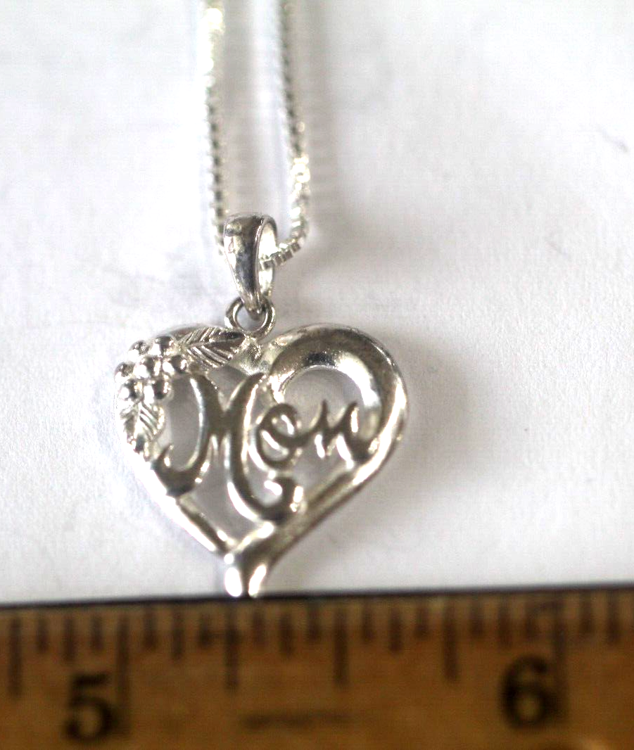 925 Sterling Silver Vintage "Mom" Heart Pendant w/18" Box Chain