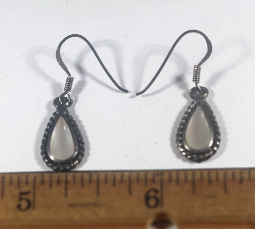 *VINTAGE*  Mother of Pearl Teardrop Shaped 925 Sterling Silver Dangle Earrings