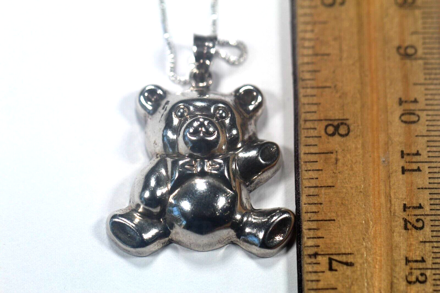 *VINTAGE* Sterling Silver Puffy Teddy Bear with Bow Tie Hollow Pendant w/20"Chai