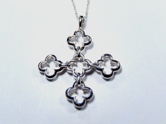 HEIDI KLUM DIAMOND ACCENT CLOVER SILVER 925 CROSS PENDANT  1.5'' NECKLACE 18''