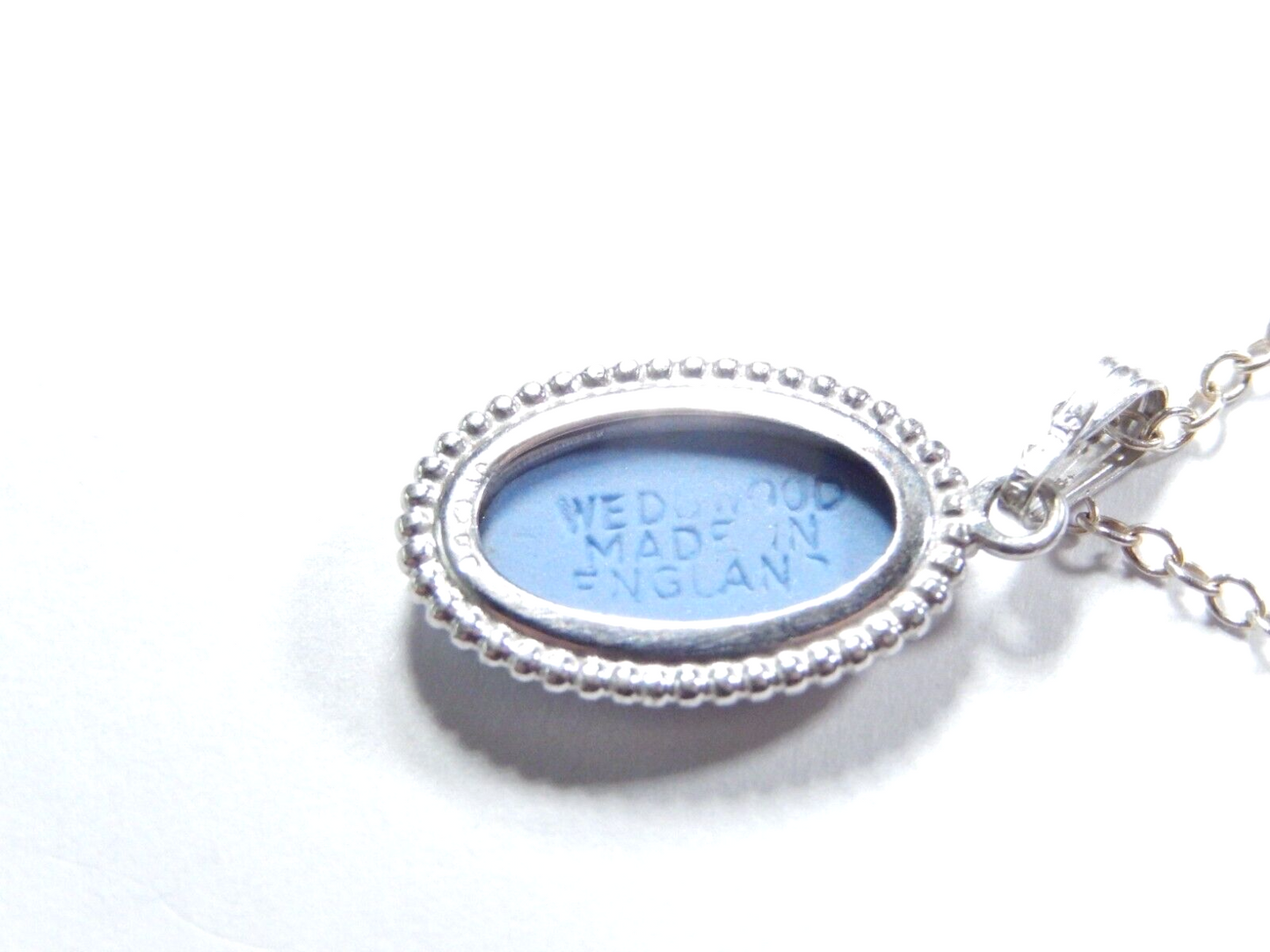 Antique Wedgwood Small Jasperware Sterling Silver Pendant Made In England w/18"C