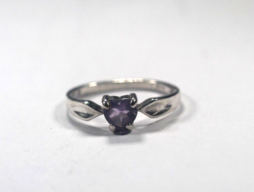 Vintage Sterling Silver Heart Amethyst Gem Ring 925 Size 6.5