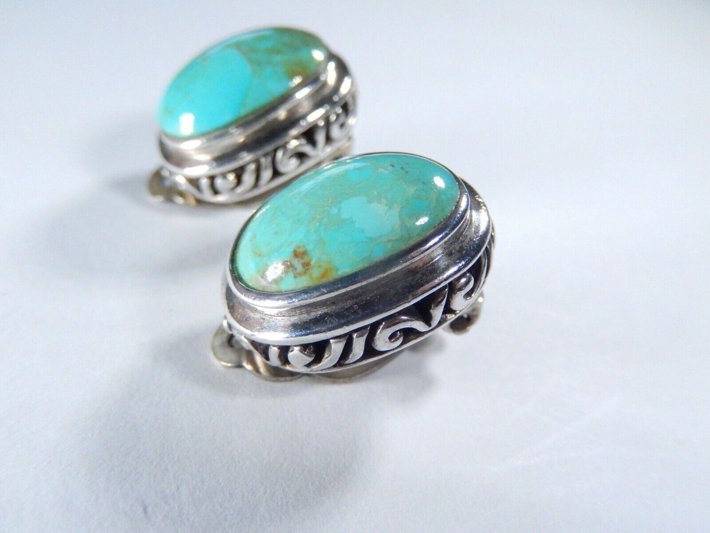VINTAGE  Sterling Silver Southwest Design Turquoise Cabochon Clip Earrings