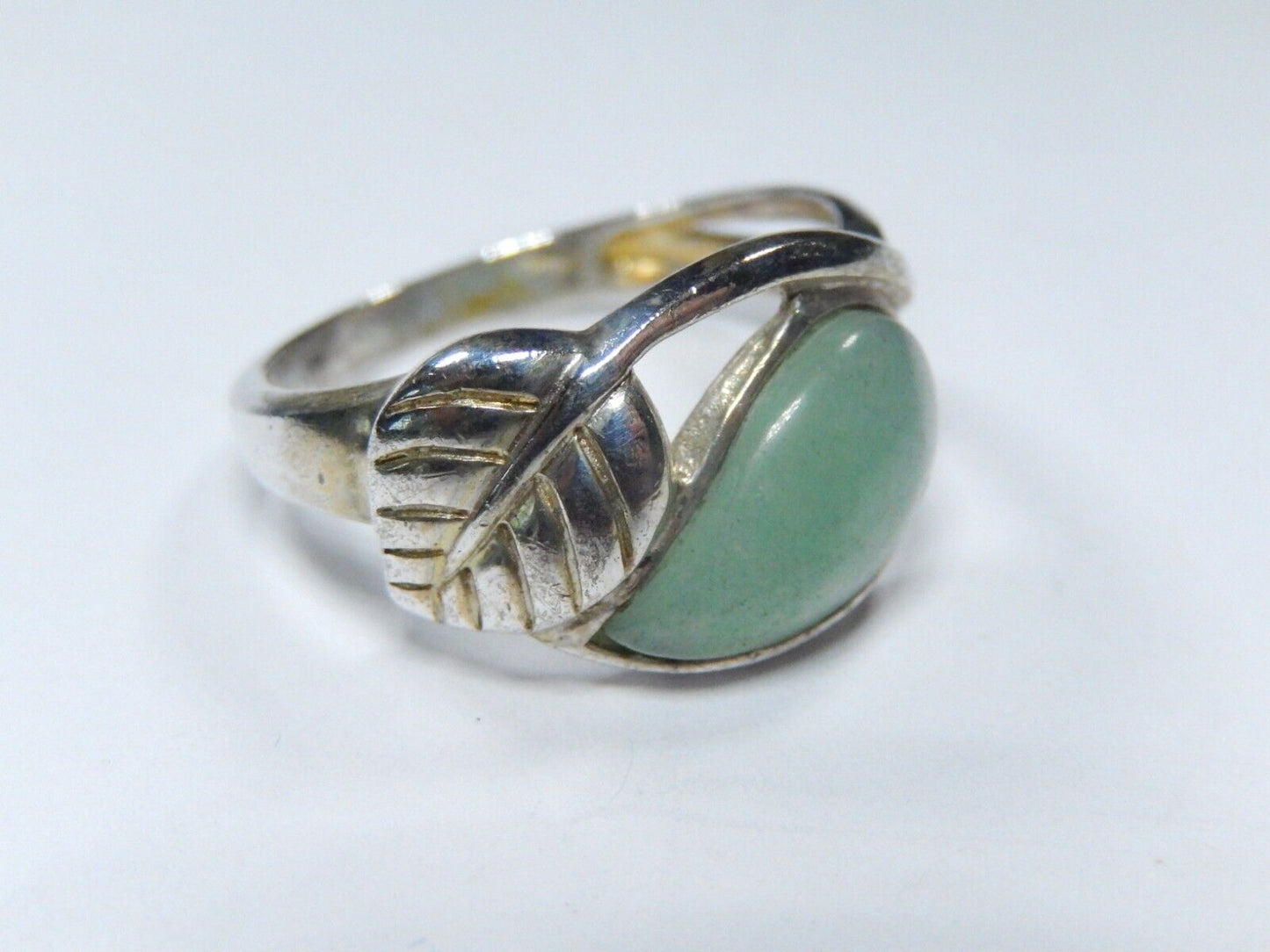 *VINTAGE*  Sterling Silver Jade Statement Ring Leaf Design RJ Graziano Work sz 8