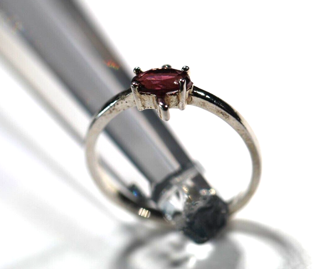 *VINTAGE* 925 Sterling Silver Oval Sideways Amethyst Ring Size 5.75