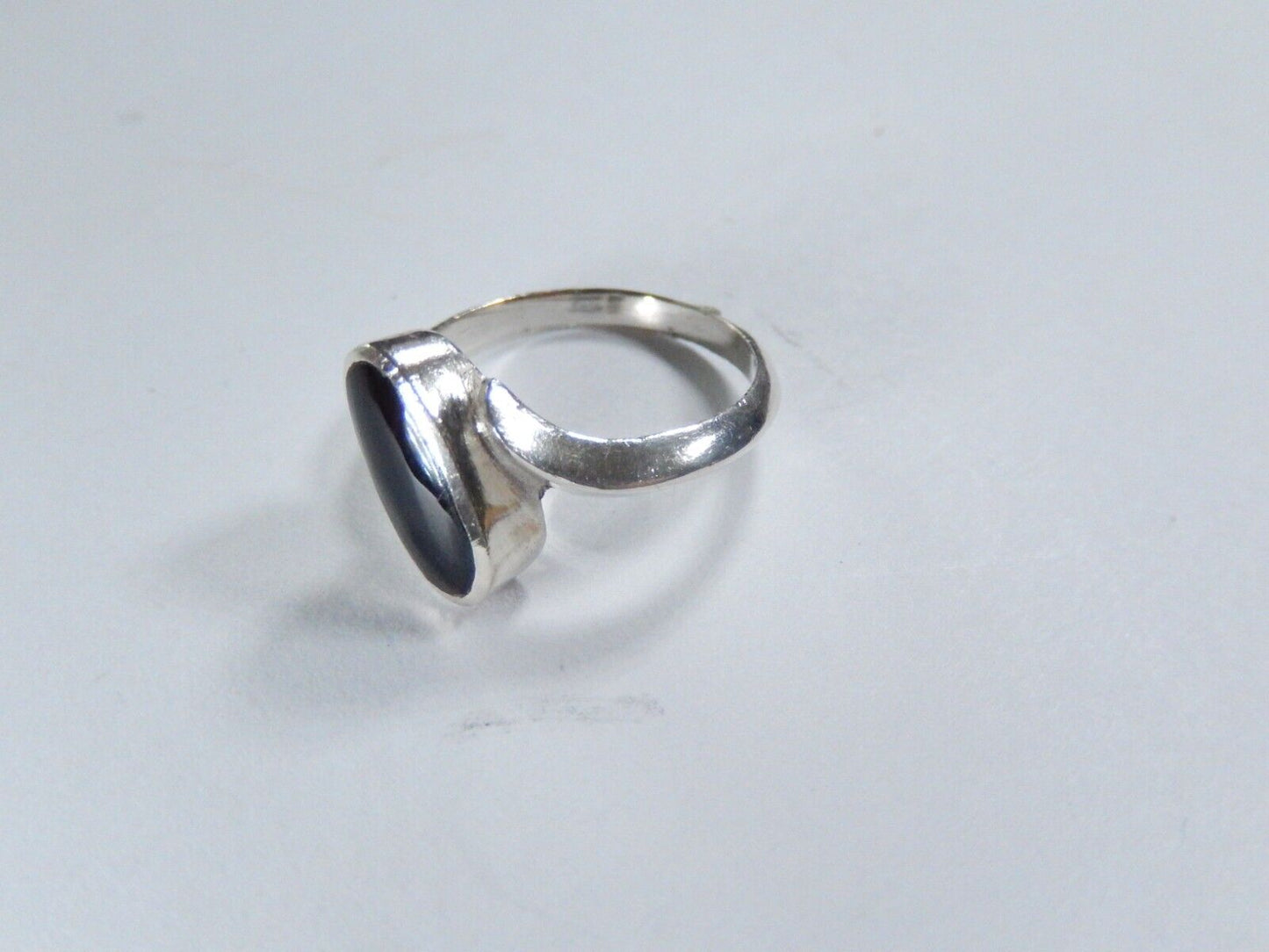 *VINTAGE*  Modernist Long Oval Black Onyx Sterling Silver Ring Size 5