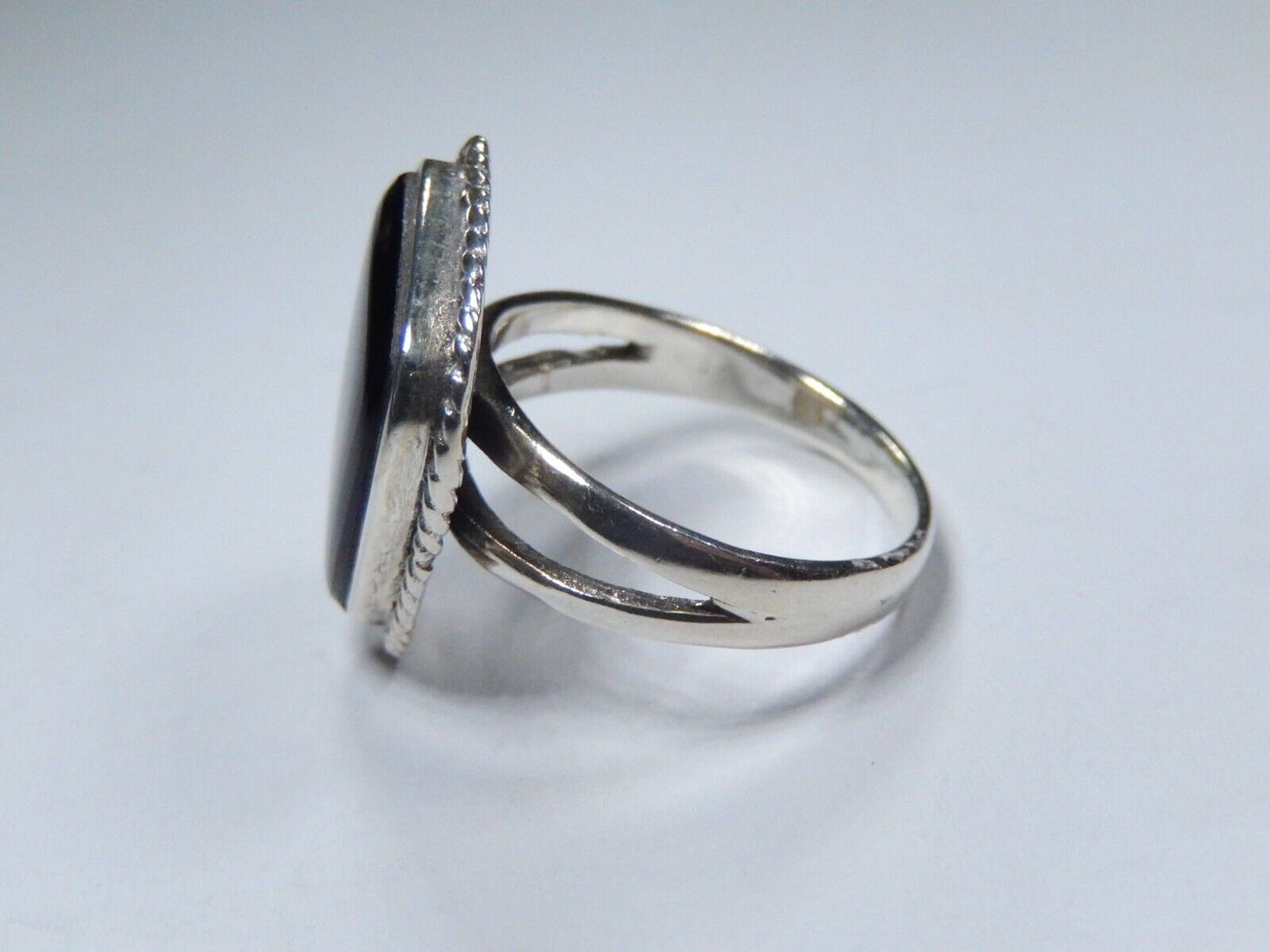 *VINTAGE*  Sterling Silver Southwest Black Onyx Ring  Sz 8.75
