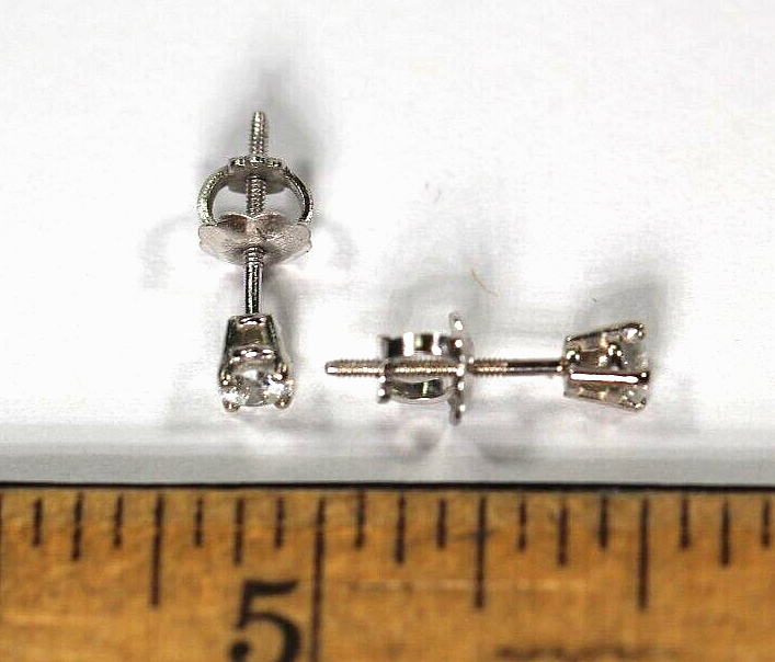 New!!  14K White Gold .22 CT TW Natural Diamond VS-1 / G-H Screw Stud Earrings