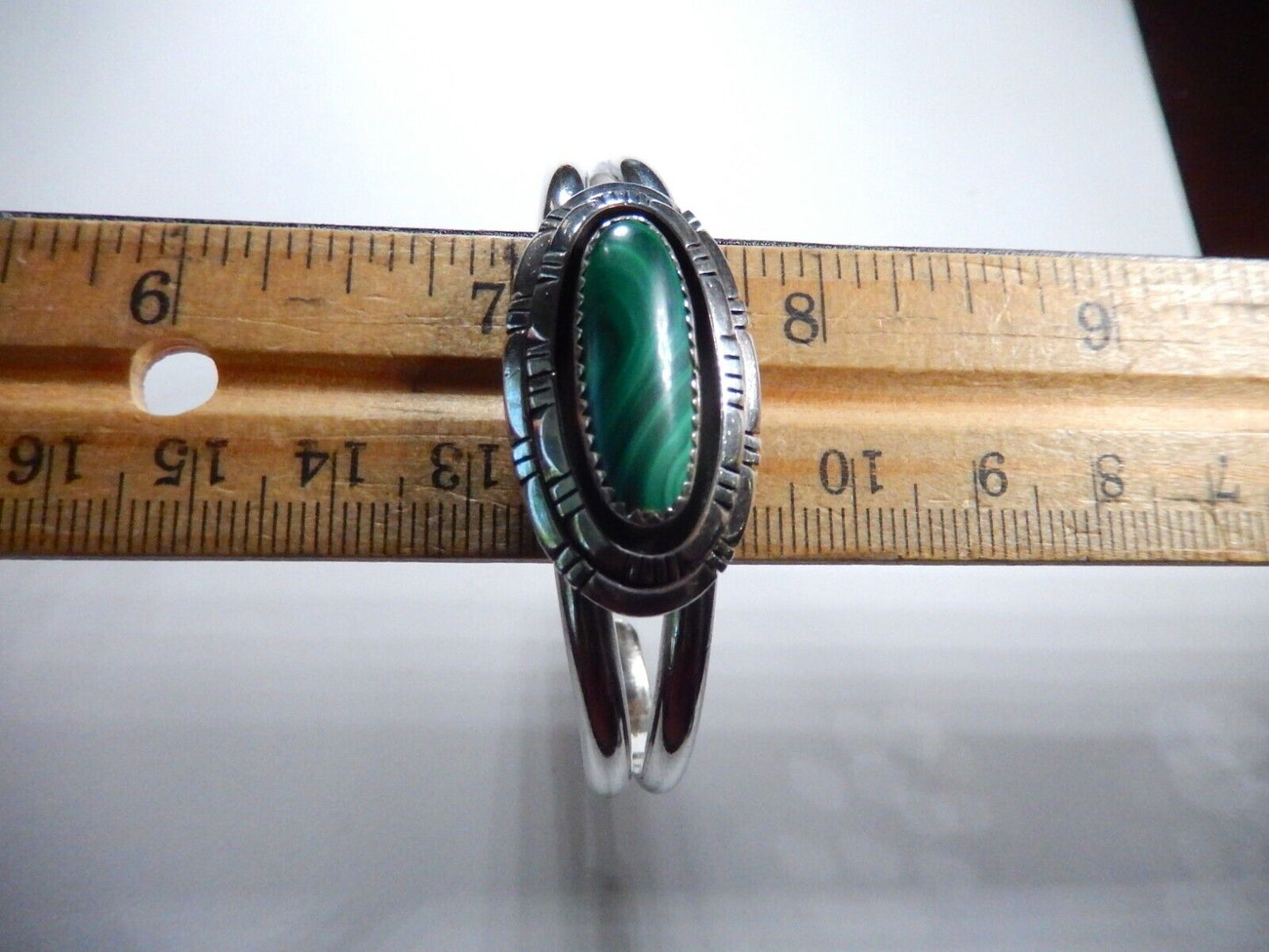 *VINTAGE*  Native American Navajo Artist "Smith" Malachite Sterling Silver Cuff