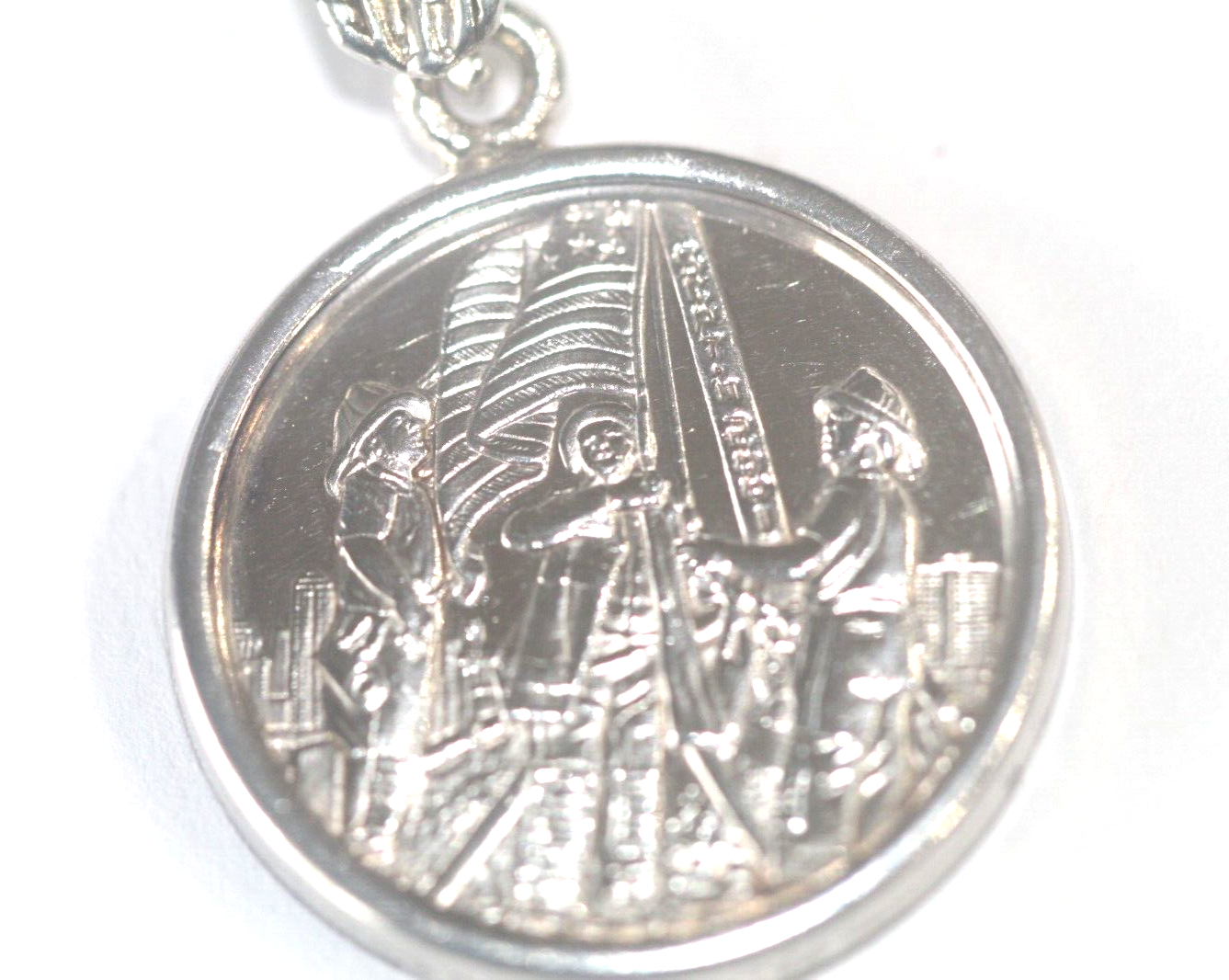 God Bless America 9/11 Spirit of America Highland Mint .999 Silver Coin USA w/18