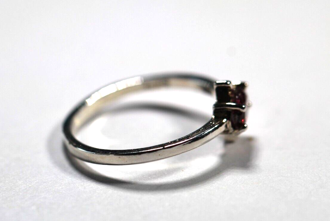 *VINTAGE* 925 Sterling Silver Oval Sideways Amethyst Ring Size 5.75