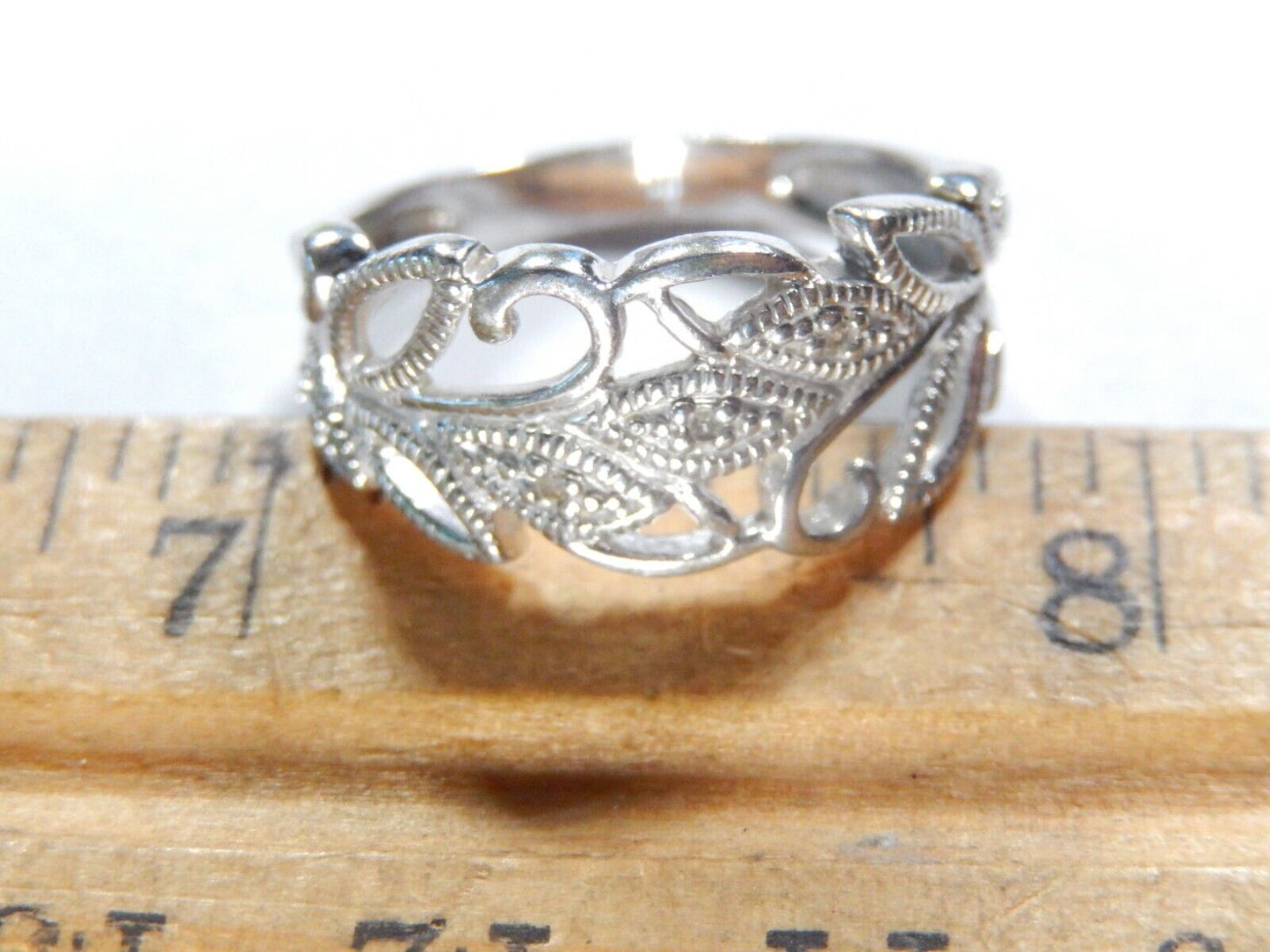 *VINTAGE*  Wedding Engagement Ring Diamond Leaf Motif Sterling Silver Band Sz 7