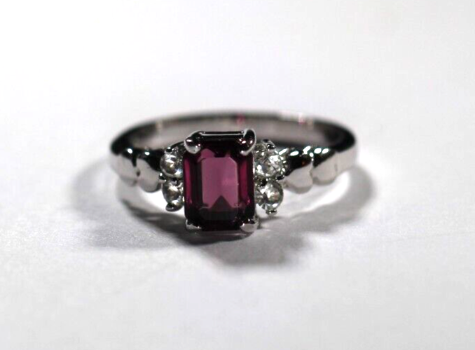 *VINTAGE*  Sterling Silver Amethyst and White Stone Band Ring Sz 7
