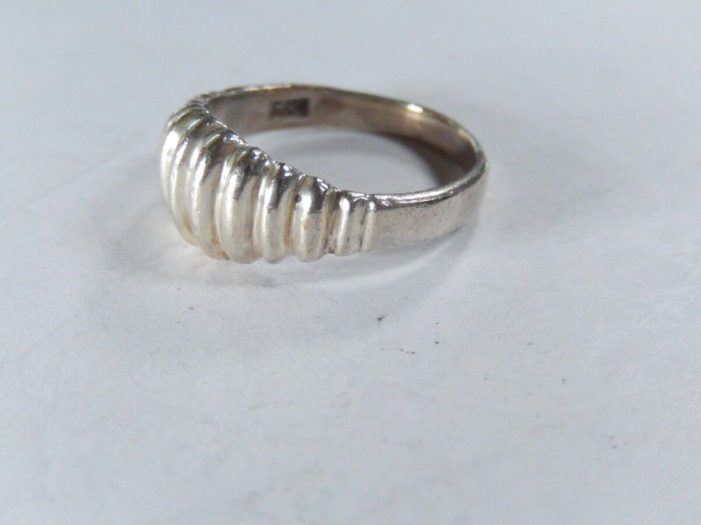 *VINTAGE* Sterling Silver Shrimp Dome Ribbed Graduated Ring Size 5.5