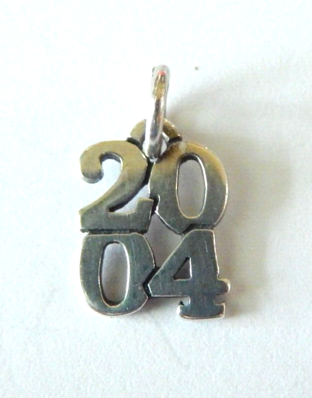 RETIRED  JAMES AVERY Sterling Silver Year 2004 Charm