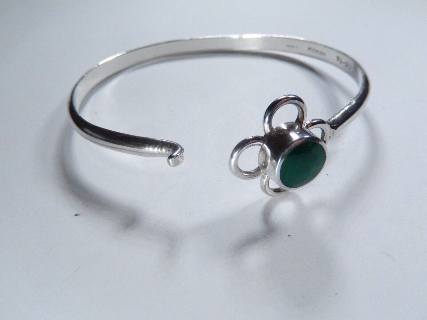 Vintage Taxco Mexico Sterling Silver Malachite Hook Clasp Bangle Bracelet