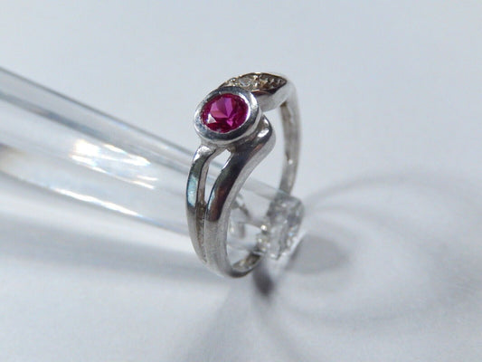 *VINTAGE* STERLING SILVER LAB CREATED RUBY AND CLEAR CZ RING SIZE 6.5