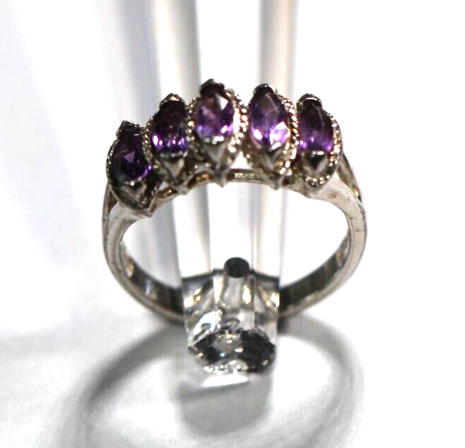 *VINTAGE*  Sterling Silver Marquise Cut Amethyst Ring size 6.75