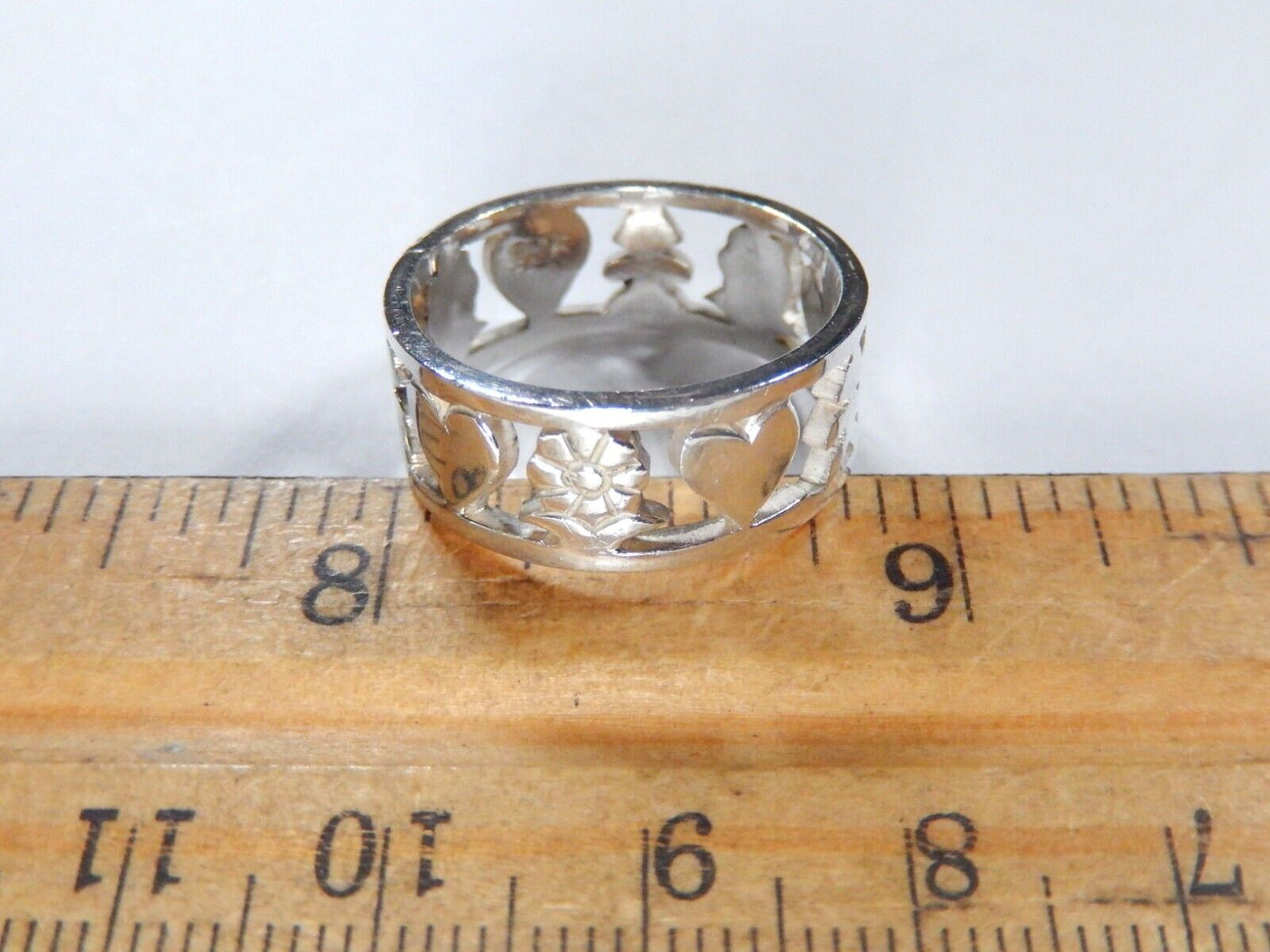 *VINTAGE*  Sterling Silver 9mm Band Flower- Heart - Girl Cut Outs Pattern Band