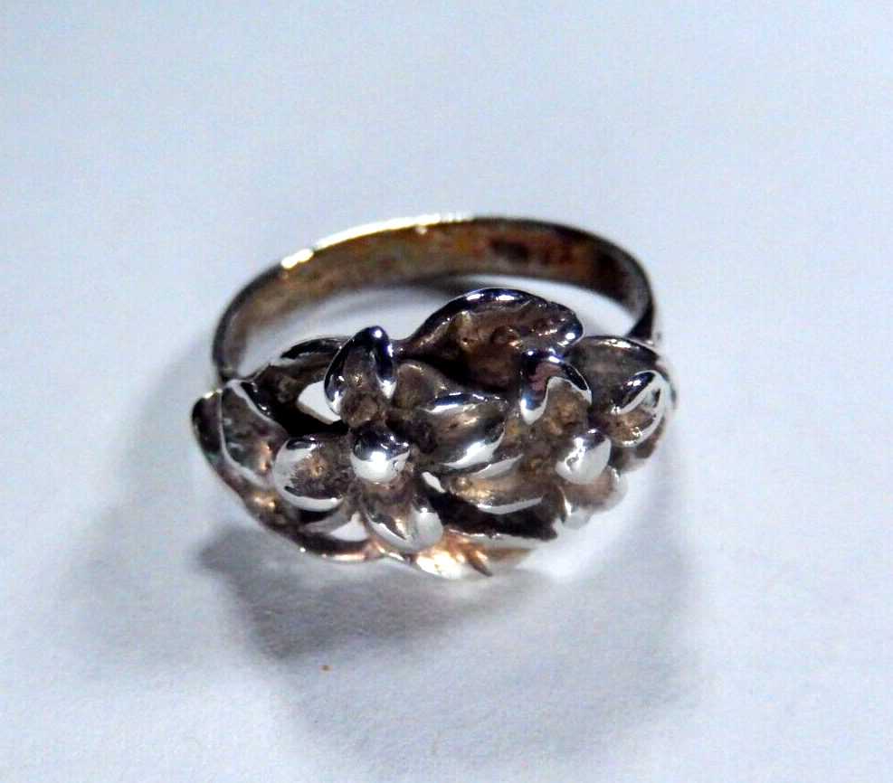 *VINTAGE*  Mexico 925 Sterling Silver Flower Ring Size 6.75
