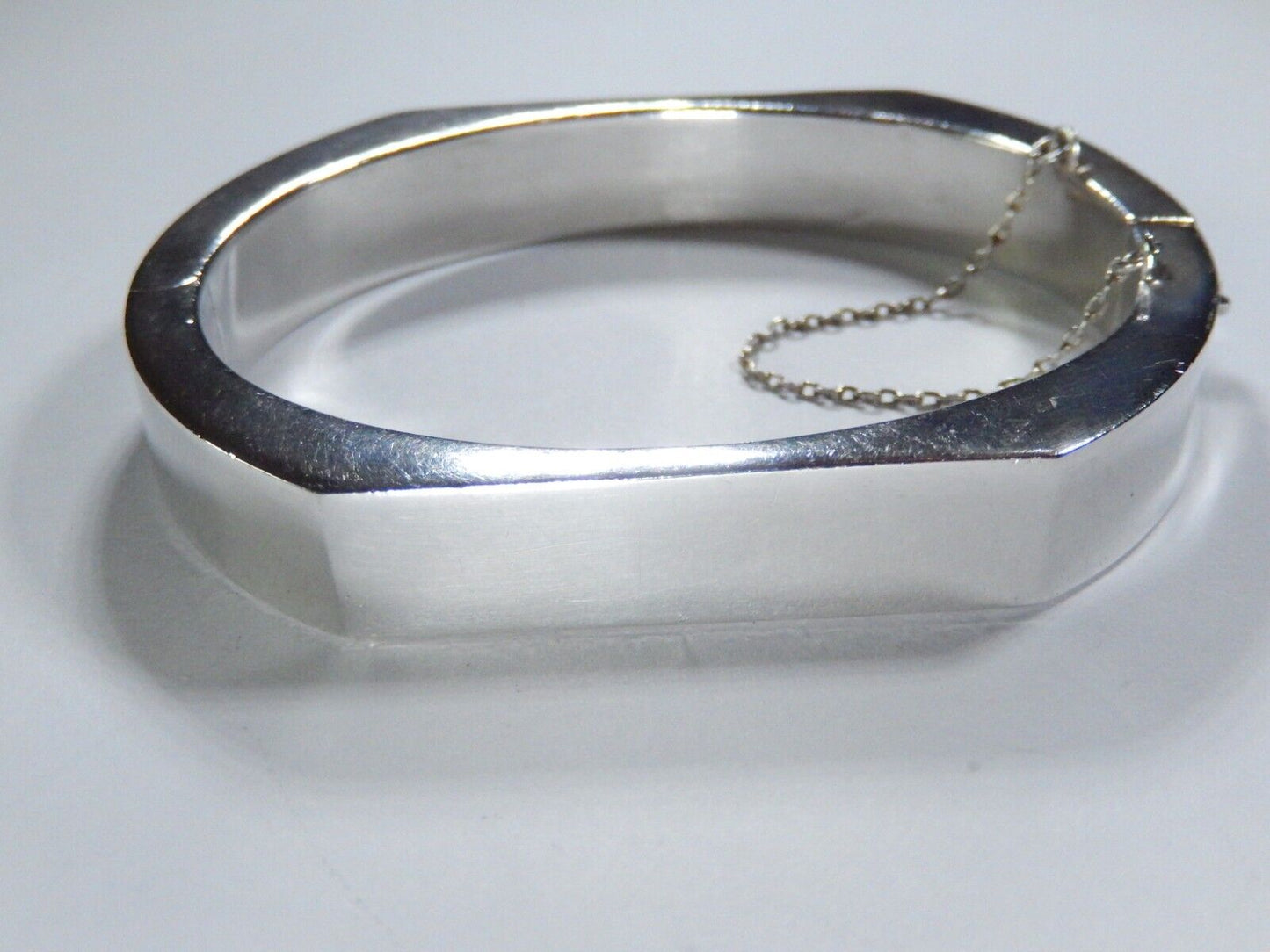 Modernist Designer Artisan 7" Sterling Silver Hinged Bangle Bracelet