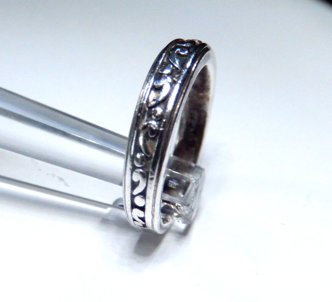 NDI Sterling Silver .925 Decorative 4 mm Wide Band Ring  Sz: 5