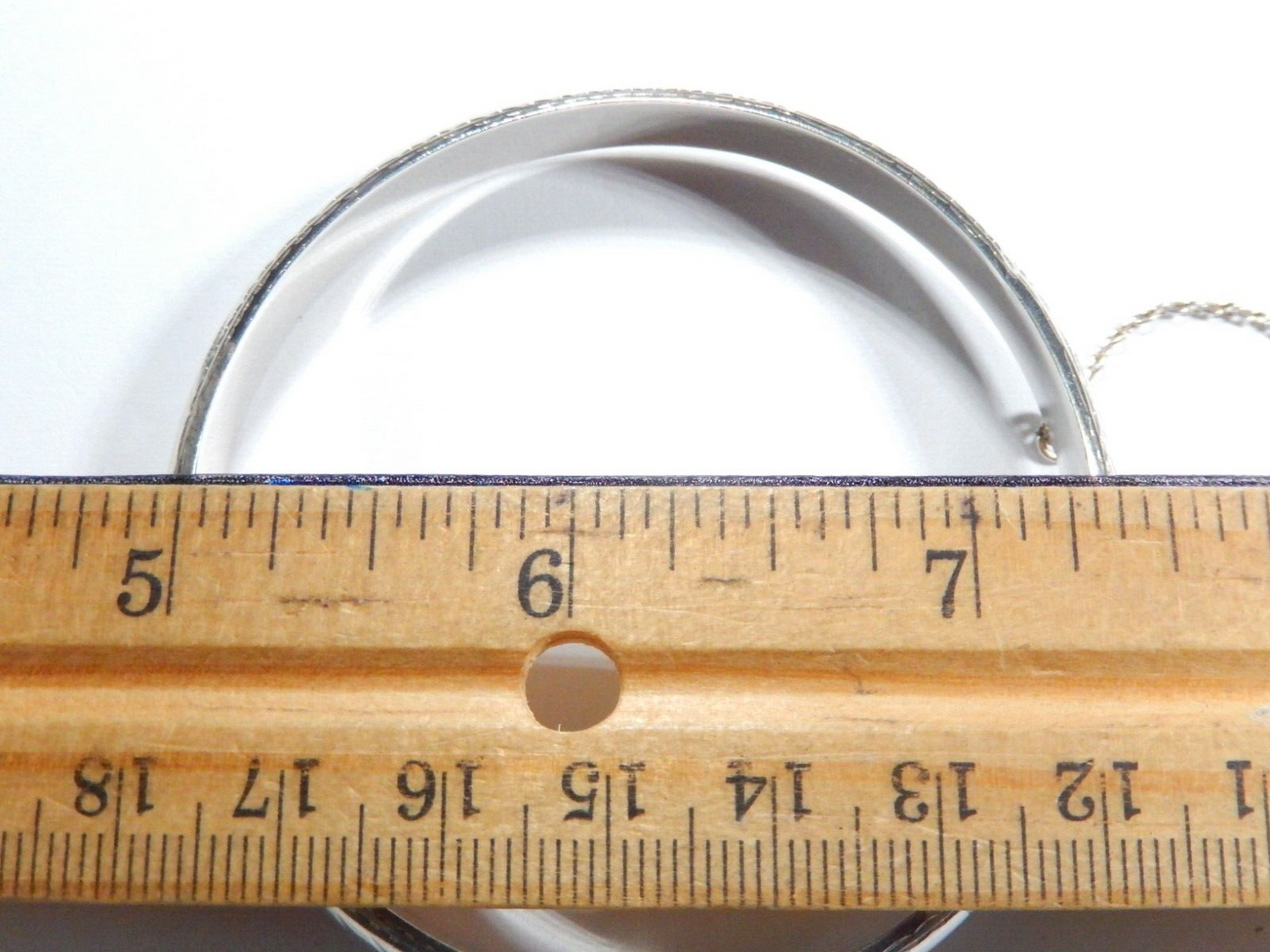 *VINTAGE* FAS Etched Sterling Silver Hinged Bangle Bracelet