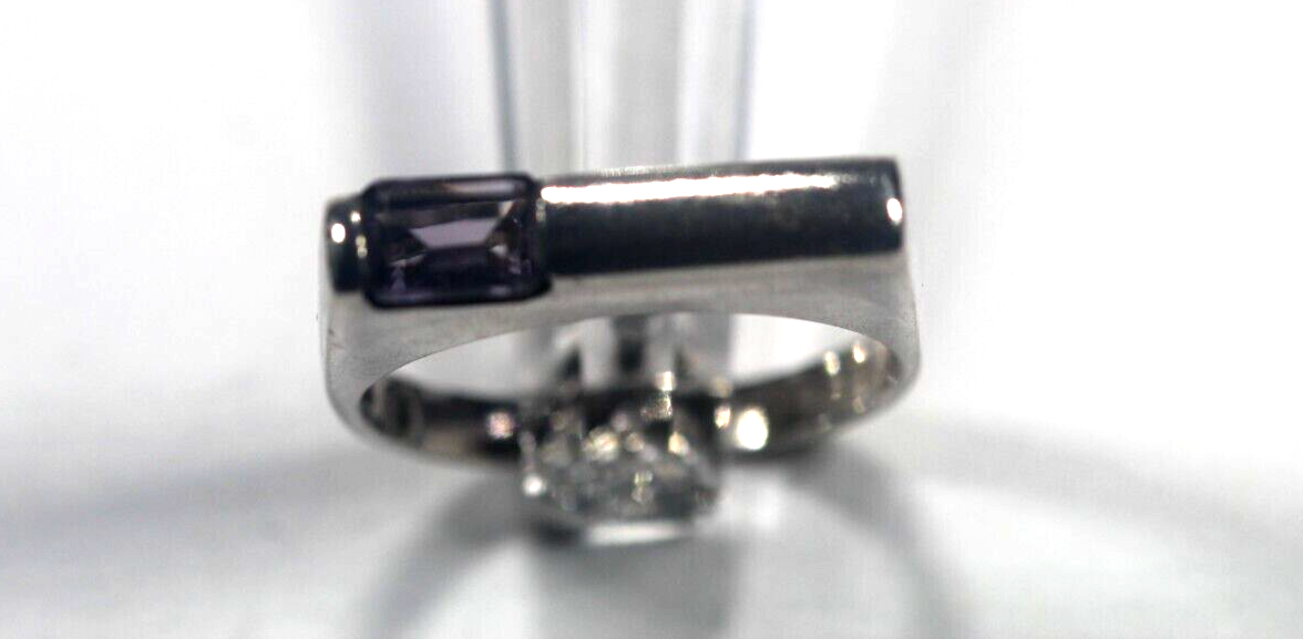 *VINTAGE*  Modern Sterling Silver Amethyst Ring in size 7.25