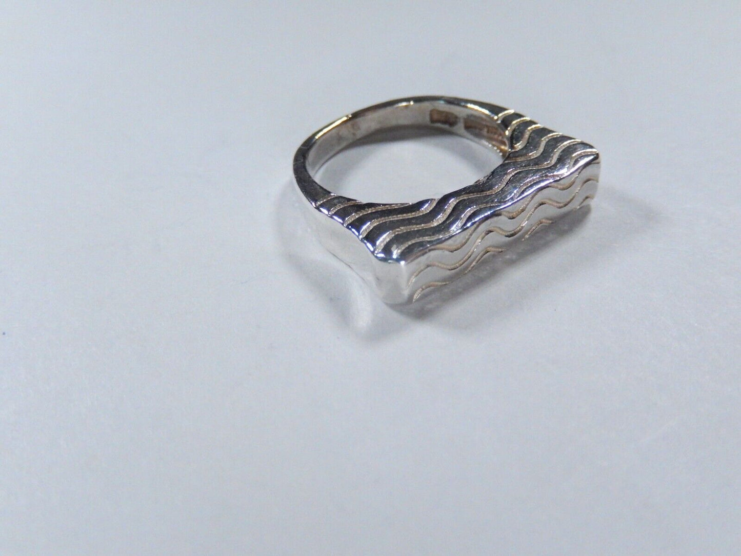 *VINTAGE* Sterling Silver Southwest Design 5mm  Flat Top Band Ring 925 Sz 7