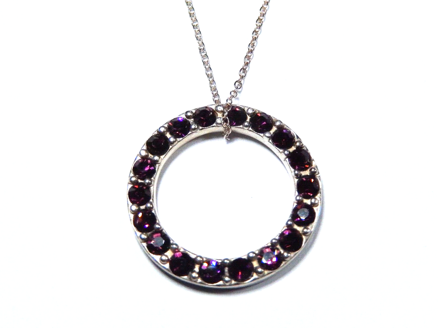 VINTAGE 925 Sterling Silver  Amethyst Eternity Circle Pendant with 18 chain
