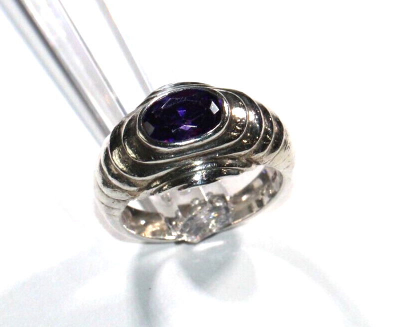 *VINTAGE*  Sterling Silver Dome Shape 1.25 CT Oval Amethyst Cocktail Ring Sz 6