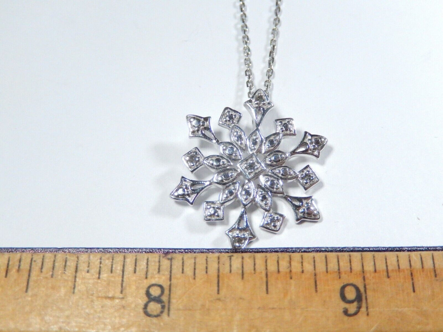 5 Diamond Snowflake Pendant Necklace in 925 Sterling Silver 18 inch Chain
