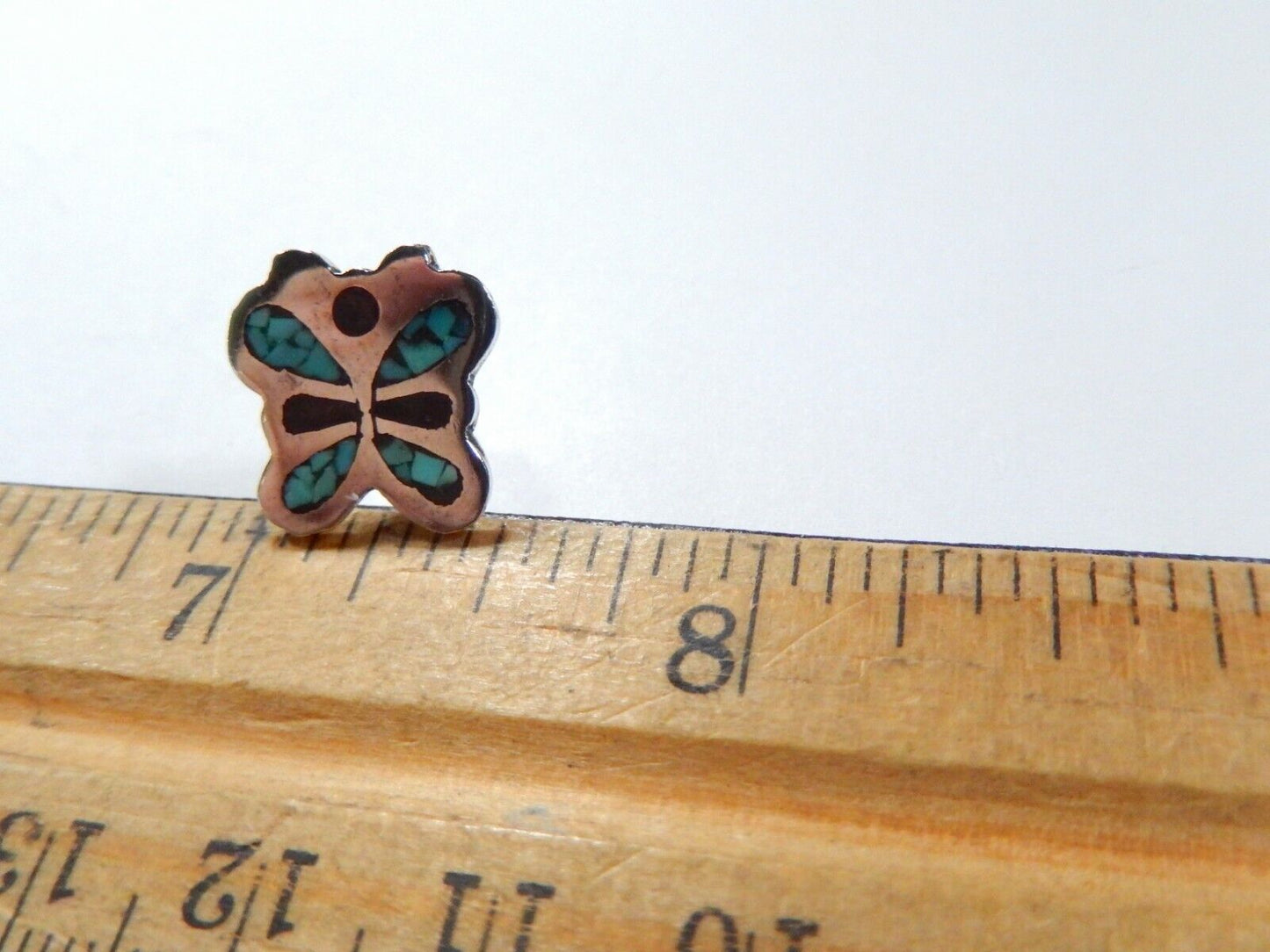 *VINTAGE* ZUNI STERLING SILVER AND TURQUOISE BUTTERFLY STUD EARRINGS 1/2" x 1/2"