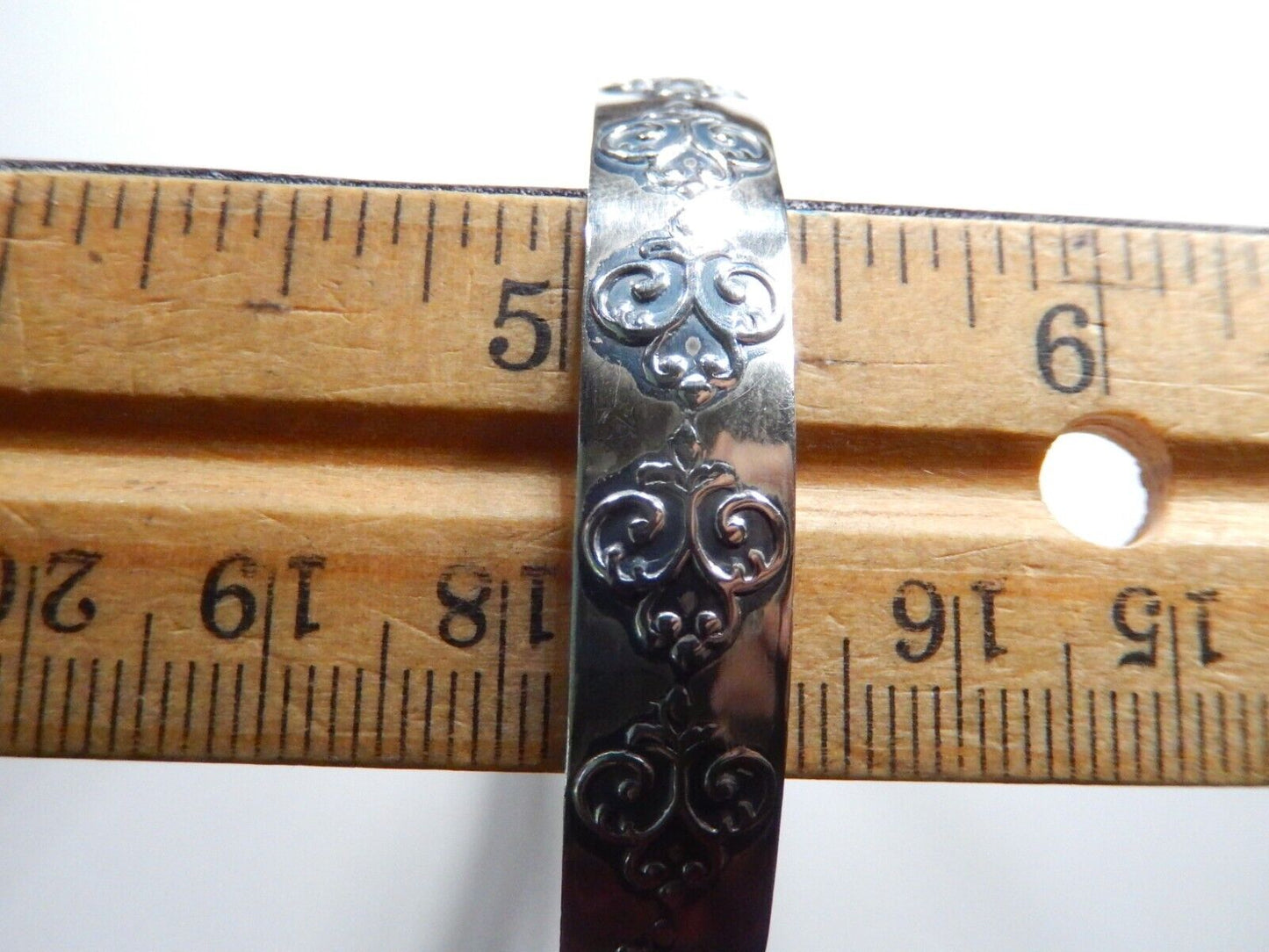 VINTAGE - Sterling Silver Repousse Medium 7" Bangle Bracelet 9mm Wide