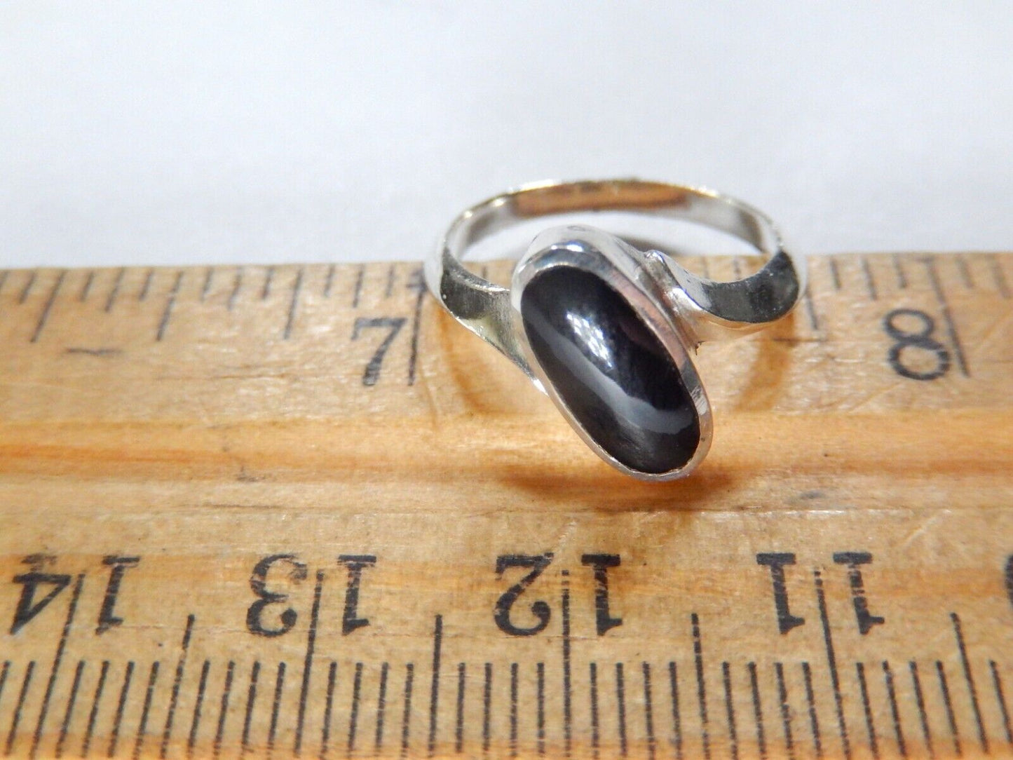 *VINTAGE*  Modernist Long Oval Black Onyx Sterling Silver Ring Size 5