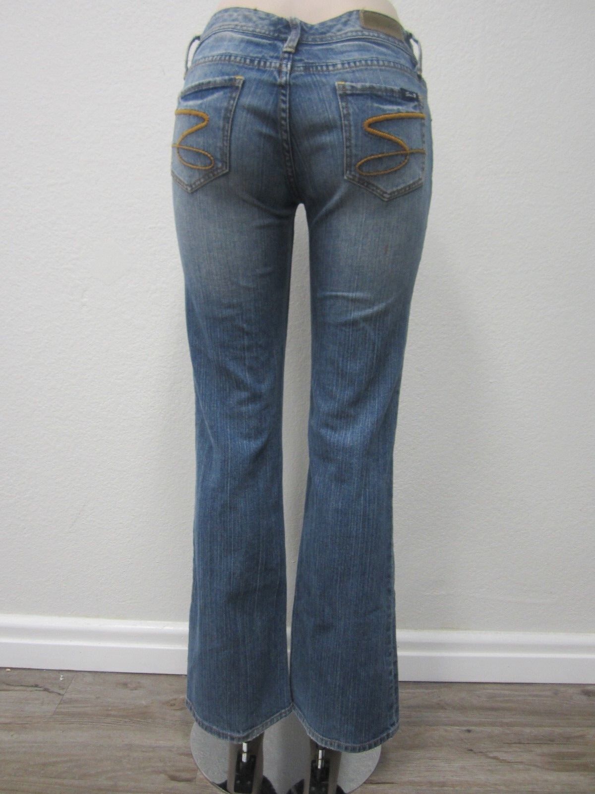 7 Seven For All Mankind Ladies Size 31 X 31 Medium Wash Premium Bootcut Jeans