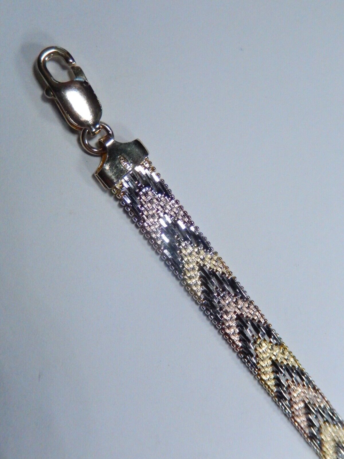 Sterling Silver 925 Tri-Color Chevron Italy Bracelet 9mm Wide 24.4 gm 7.75"
