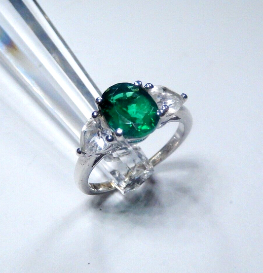 *VINTAGE*  Sterling Silver Three Stone Cubic Zirconia And Lab Emerald Ring Sz 7