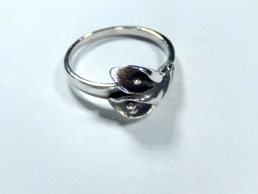 *VINTAGE* STERLING SILVER TULIP FLOWER RING SIZE 7.5