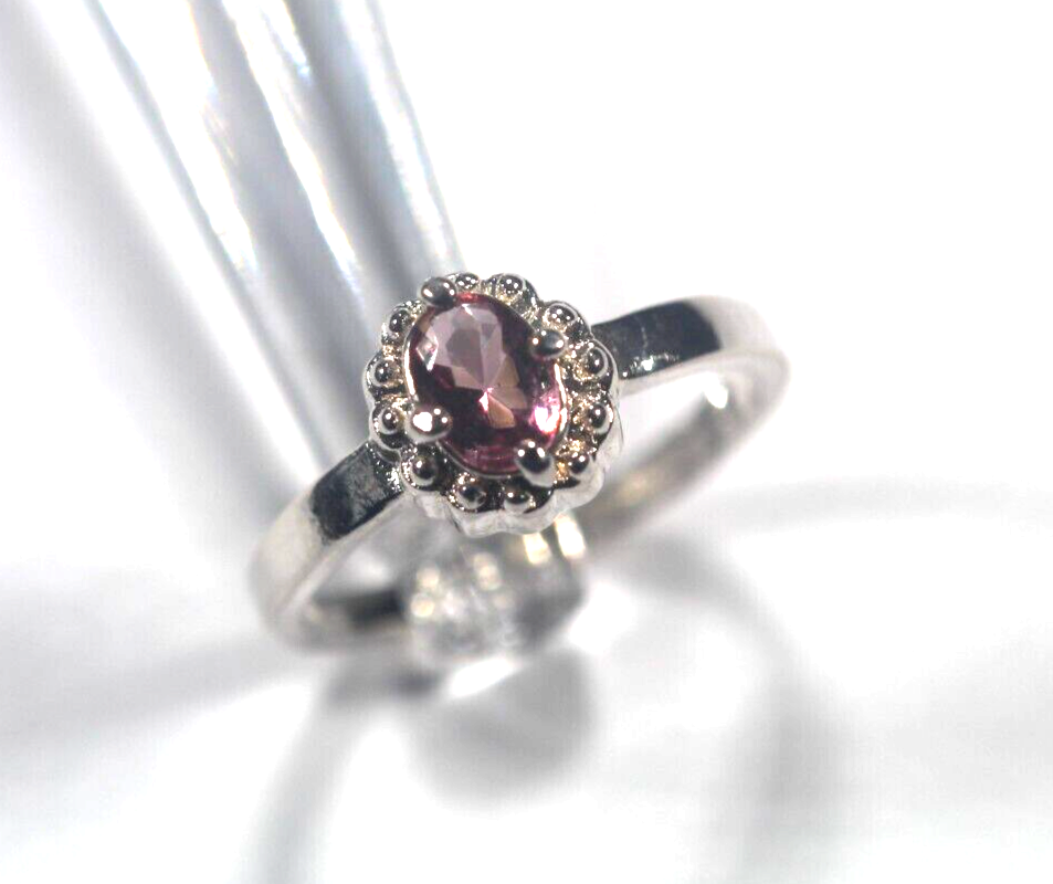 Ornate Purple Amethyst Solitaire 925 Sterling Silver Ring Size 8.75