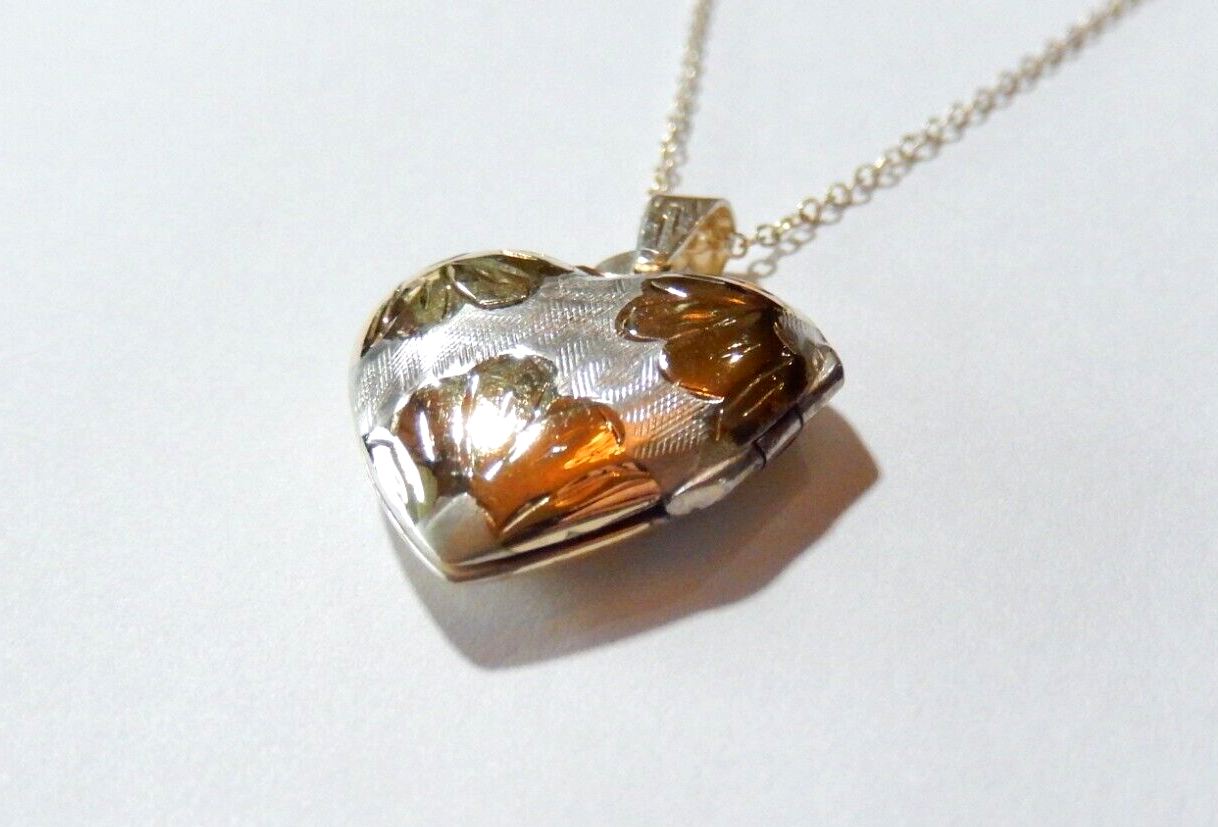 VINTAGE Sterling Silver Two Tone Heart Locket Etched Design w18 Ster Chain