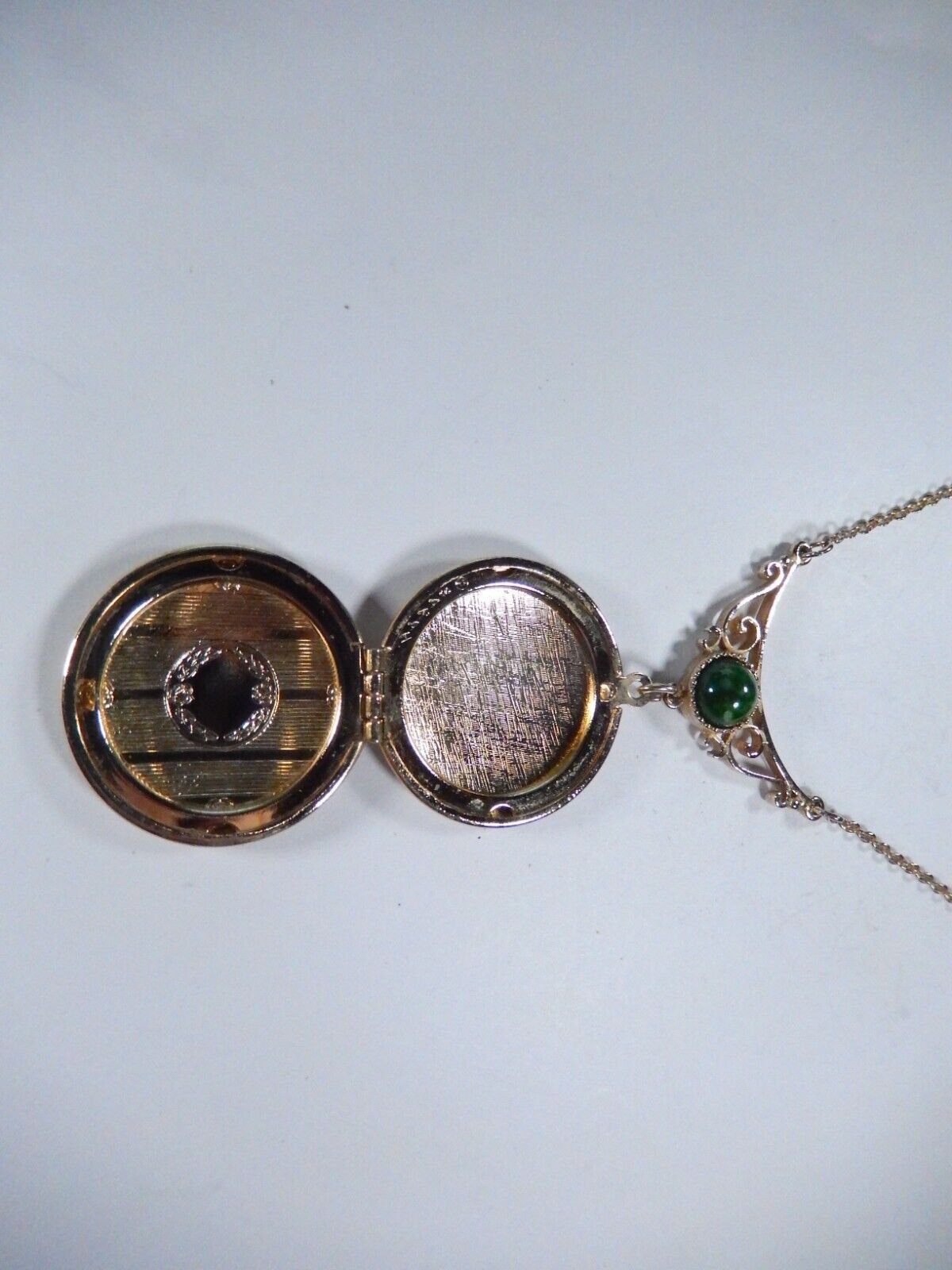 *VINTAGE* SARAH 1-1/4"  Gold Tone Locket Pendant Pressed Victorian Design 18”