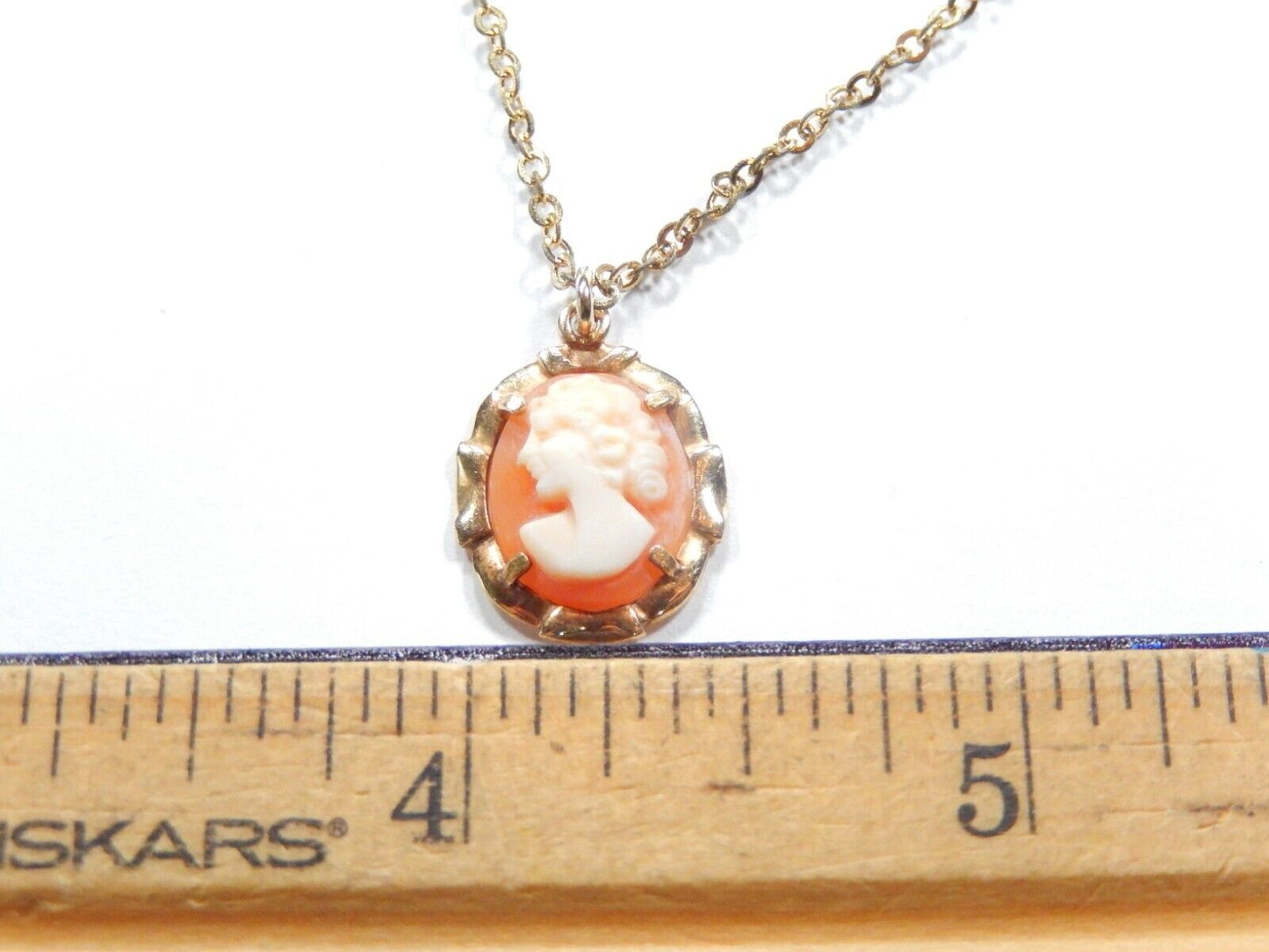 *VINTAGE*  24K HGE Carved Shell Cameo  Pendant & 18" Chain