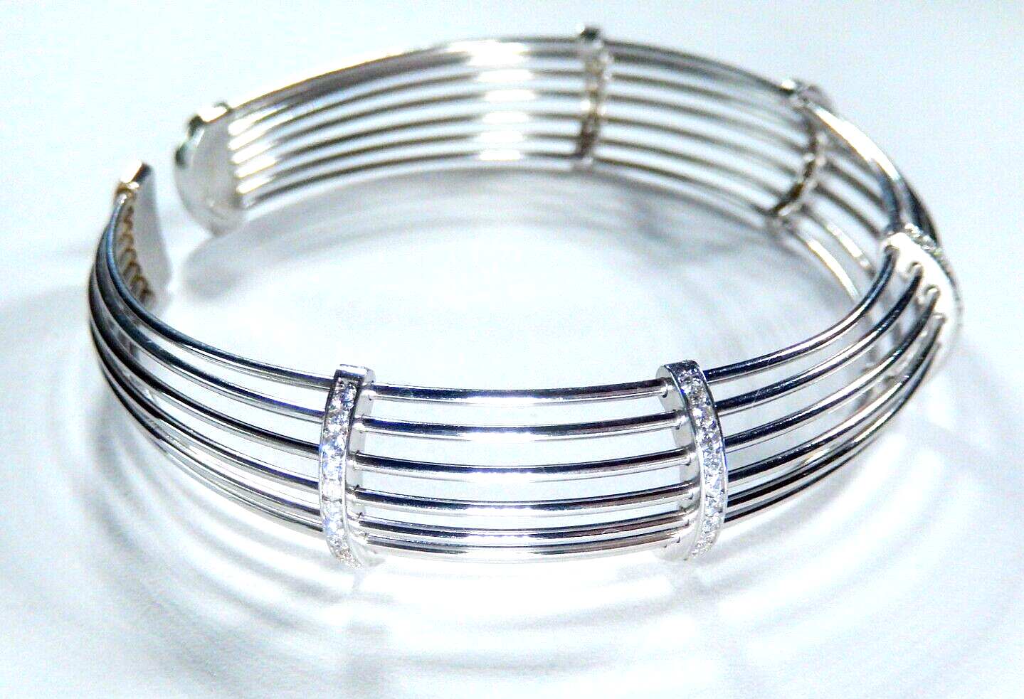 BEAUTIFUL- 925 STERLING SILVER LADIES EIGHT WIRE CUFF 60 CZ BRACELET