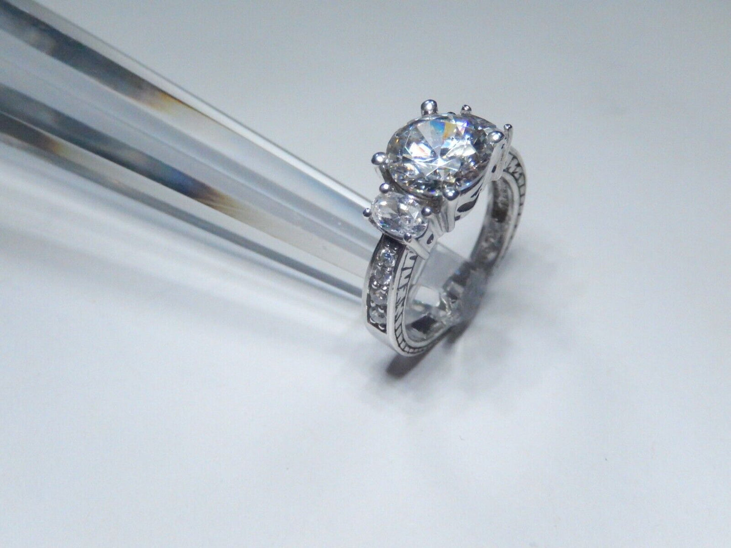VINTAGE 2.5 TCW Round Cut 3-Stone Wedding Engagement Ring Sterling 925 Size 4.75