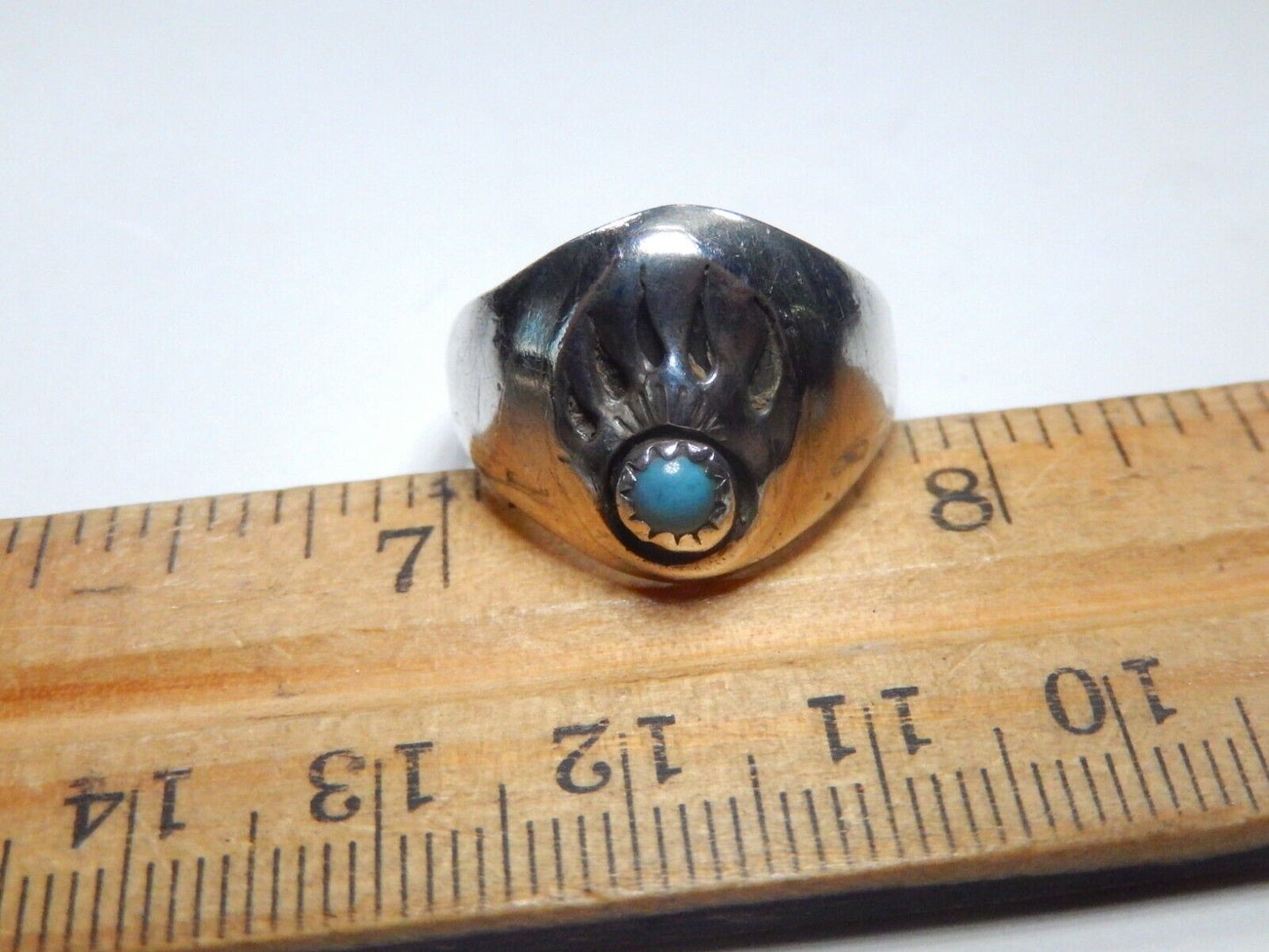 *VINTAGE* NATIVE AMERICAN SIGNED "R" STERLING SILVER TURQUOISE BEAR PAW RING 8.5