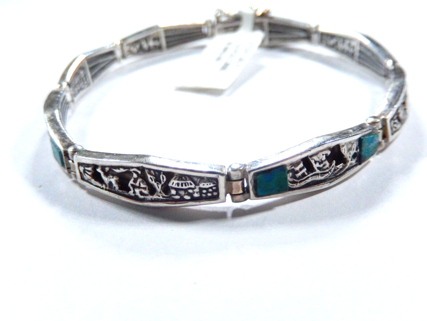 VINTAGE - .950 Silver Peruvian Scenic Cut Out Storytelling 8 Panel Bracelet