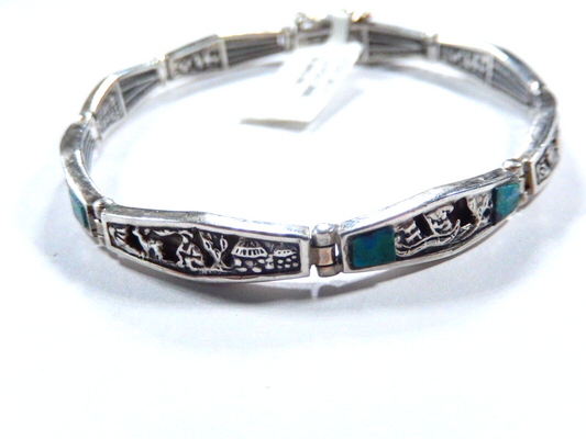 VINTAGE - .950 Silver Peruvian Scenic Cut Out Storytelling 8 Panel Bracelet